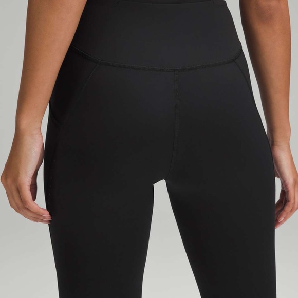 Lululemon Fast and Free High-Rise Tight 25" with Pockets - Picture 3 of 11